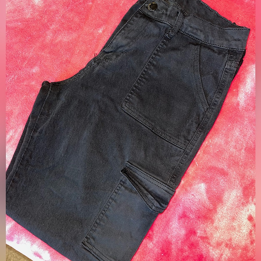 Cargo utility pocket pants with high stretch